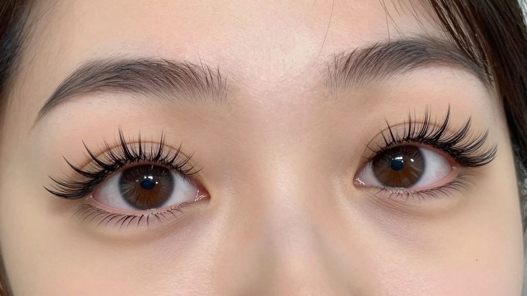 lash lift vs lash extensions
